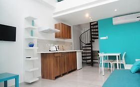 Rainbow Apartments 아이아 나파 Room photo