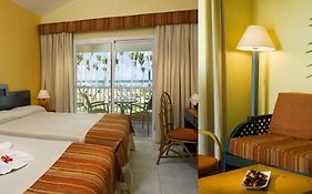 Sirenis Tropical Suites Casino And Aguagames 푼타 카나 Exterior photo