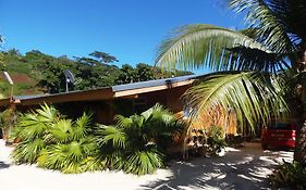 Fare Ara Location Huahine 호텔 Exterior photo