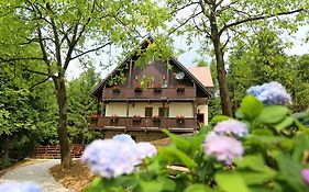 Pomona Relaxing Nature Guest House 로가스카슬라티나 Exterior photo