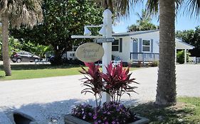 Tropical Winds Beachfront Motel And Cottages 새니벨 Exterior photo