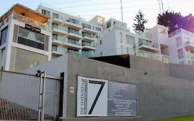 The Seventeen Apartment Hotel 캄팔라 Exterior photo