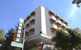 Hotel Tilly 체제나티코 Exterior photo