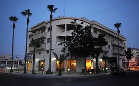 엘리소 호텔 라르나카 Exterior photo