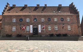 리베 Den Gamle Arrest B&B Exterior photo