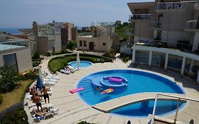 Big 3 Floor Villa With Pool And Beach 비알라 Exterior photo