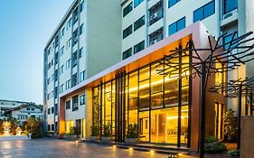 에임 하우스 방콕 호텔  Exterior photo