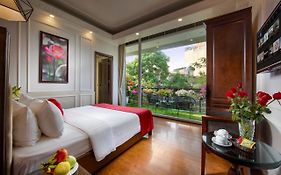하노이 로얄 팰리스 호텔 2 Exterior photo