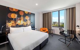 래디슨 온 플래그스태프 가든스 멜버른 호텔 멜번 Exterior photo