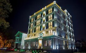 Ambassador Hotel 키시나우 Exterior photo