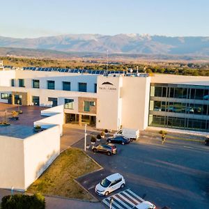 Hospedium Hotel Valles De Gredos Golf 탈라위라 Exterior photo