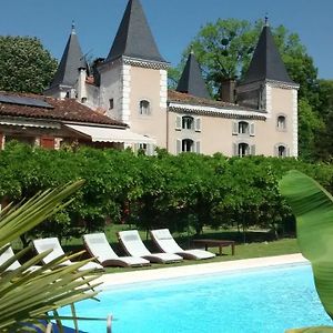 Hotel Logis - Chateau De Beauregard 생지롱 Exterior photo