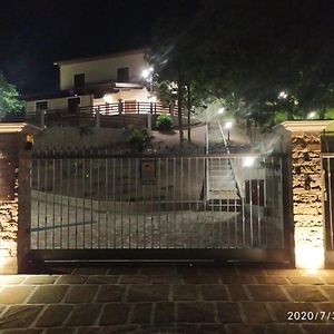 I Fiori Del Pollino - Guest House 산 세베리노 루카노 Exterior photo