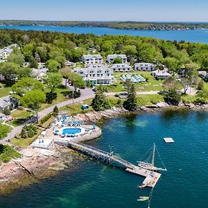 Spruce Point Inn Resort And Spa 부스베이하버 Exterior photo