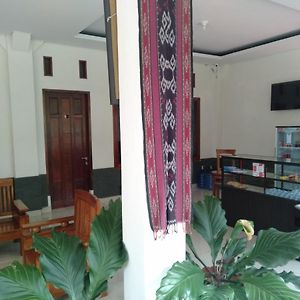 Gosyen Efata Toraja Hotel 마칼레 Exterior photo