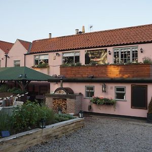 The Tickled Trout Inn Bilton-In-Ainsty 요크 Exterior photo