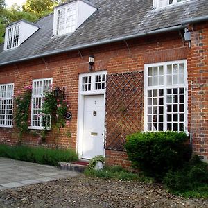 뉴마켓 The Courtyard B&B Exterior photo