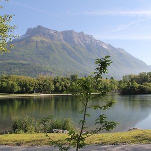 Saint-Pierre-dʼAlbigny Juste Pour Le Plaisir B&B Exterior photo