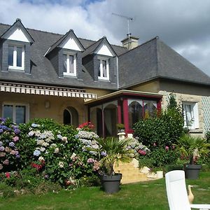 Saint-Pierre-de-Plesguen Les Hortensias B&B Exterior photo