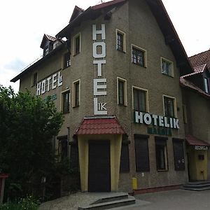 Hotelik Warmia -Pensjonat, Hostel 리드즈바르크 바르민스키 Exterior photo