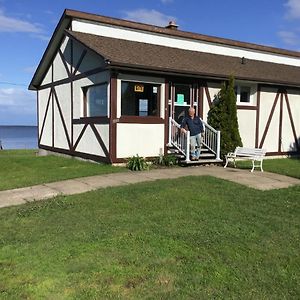 벅투시 Gite Au Bord De La Baie B&B Exterior photo