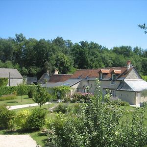 Vallères La Chambre Des Dames B&B Exterior photo