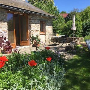 Mouhet L'Ancienne Porcherie B&B Exterior photo