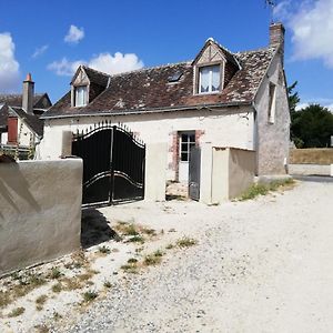 Chambre D'Hote Monthodon B&B Exterior photo