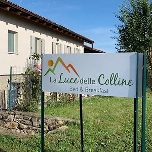 Serravalle delle Langhe La Luce Delle Colline B&B Exterior photo