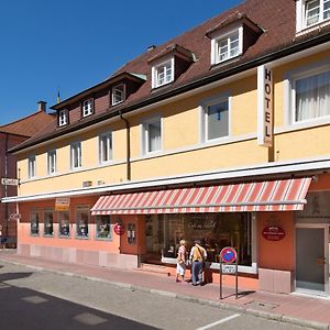 Hotel Zum Goldenen Mann 라슈타트 Exterior photo