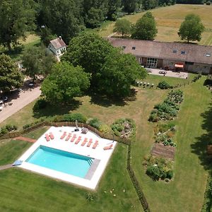 Authouillet La Ferme Des Isles B&B Exterior photo