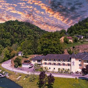 Gasthof - Landhotel Ernst Untermuhl Exterior photo