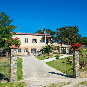 Filiano Le Pitture Casa Di Campagna 게스트하우스 Exterior photo