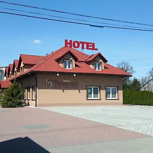 Hotel Twierdza 제수프 Exterior photo