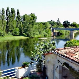 Pessac-sur-Dordogne Au Bord De L'Eau B&B Exterior photo