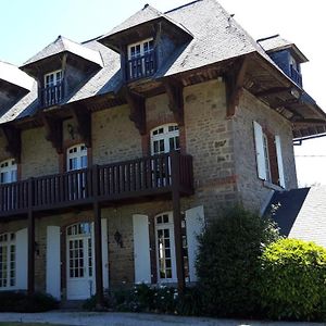 Le Vicel Le Chalet Suisse - Chambre Aux Fleurs B&B Exterior photo