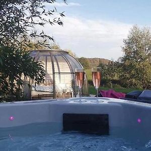 Outremecourt Les Nuits Insolites De La Mothe - Hebergement En Bulle Ou Tiny House Avec Spa Privatif B&B Exterior photo