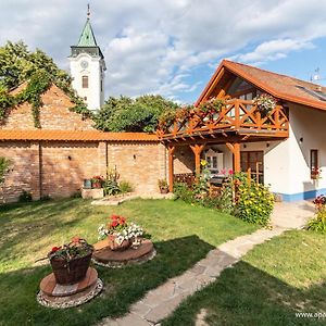 Dolní Bojanovice U Starenky 아파트 Exterior photo