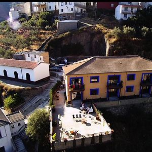Alojamientos Rurales Hurdes Altas - La Antigua Guarderia 카사레스 데 라스 우르데스 Exterior photo