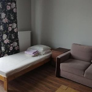 Komfortowy Apartament Dla Turystow I Pracownikow 그단스크 Exterior photo