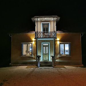 Saint-Genix-sur-Guiers La Maison Fleur De Frangipanier B&B Exterior photo