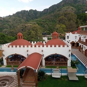 Hotel Leyenda Del Tepozteco 테포츨란 Exterior photo