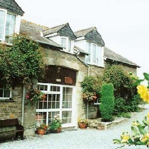 The Grange Accommodation, Waye Farm, Ermington, Devon 홀베톤 Exterior photo