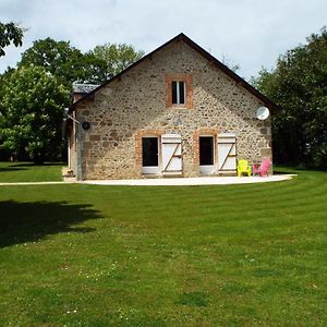 Le Grand-Bourg Gite La Peyre 빌라 Exterior photo