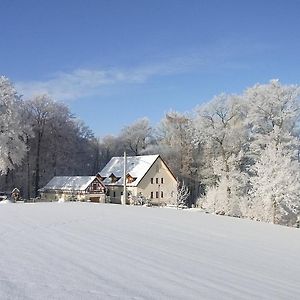 Knau Ferienhof "Alte Foersterei" 아파트 Exterior photo