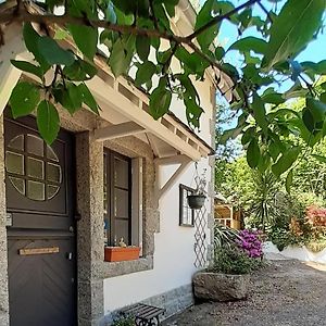 우엘고아 Chambre D'Hotes De La Roche Tremblante B&B Exterior photo