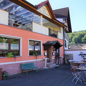 Gasthof Zum Loewen 호텔 메스펠브룬 Exterior photo