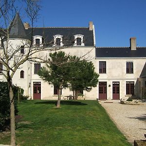 Gites Aubelle - La Maison Aubelle 몽트뢰유벨레이 Exterior photo