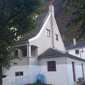 튀세달 Fjordshelter- Cozy Townhouse 빌라 Exterior photo