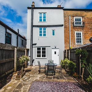 No8 Chepstow B&B Exterior photo